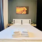 Lägenhet Old Town Apartments Bratianu - City Center Stay *