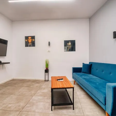 Old Town Cozy Bratianu - Pumo דירה