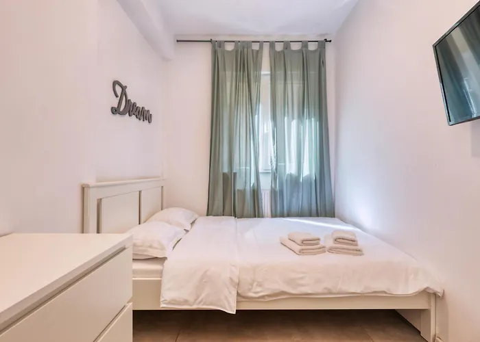 Old Town Cozy Bratianu - Pumo בוקרשט