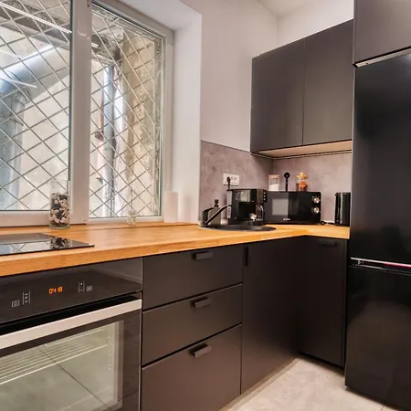 Old Town Apartments Bratianu - City Center Stay 부쿠레슈티